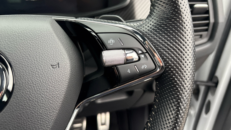 Skoda Kodiaq 1.5 TSI Sport Line 5dr DSG [7 Seat] Petrol Estate